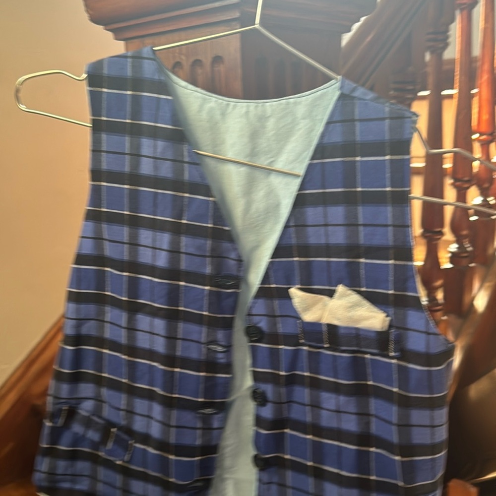 Kids vest size 5/6